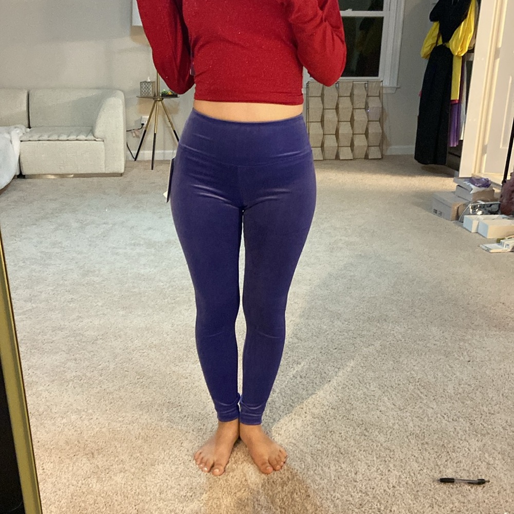 Athleta velvety leggings. S